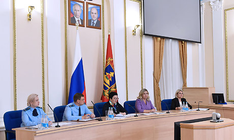 Состоялось заседание комиссии по делам несовершеннолетних и защите их прав при Правительстве Брянской области