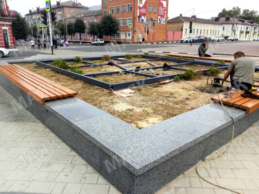 На главной площади Новозыбкова продолжается реконструкция
