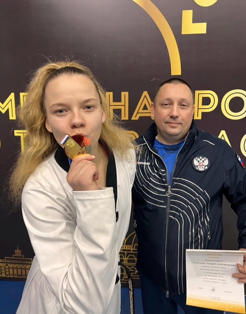 Брянская спортсменка Кристина Адебайо — трёхкратная чемпионка России по тхэквондо