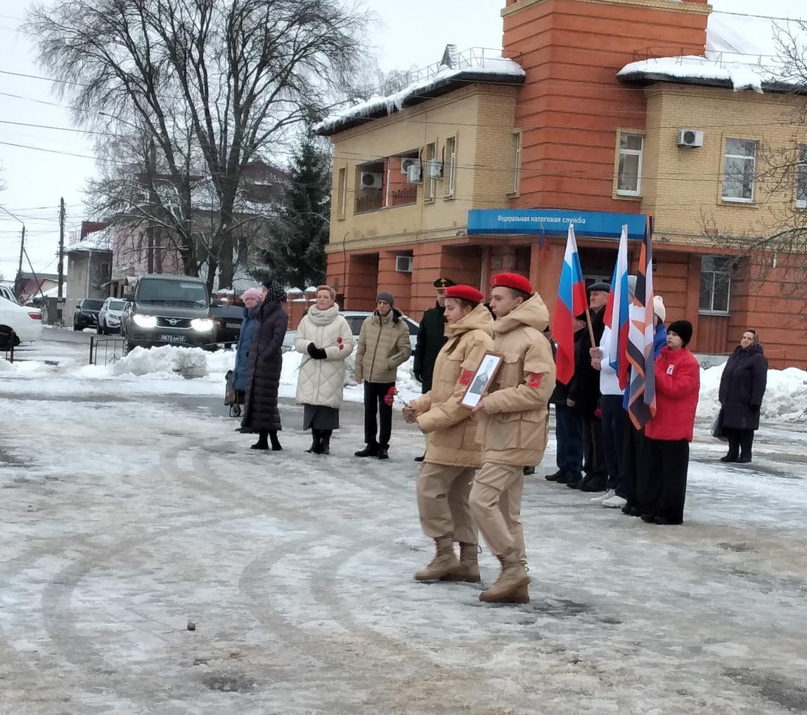 «Их подвиг жив и вечен»- в Почепе отметили День Героев
