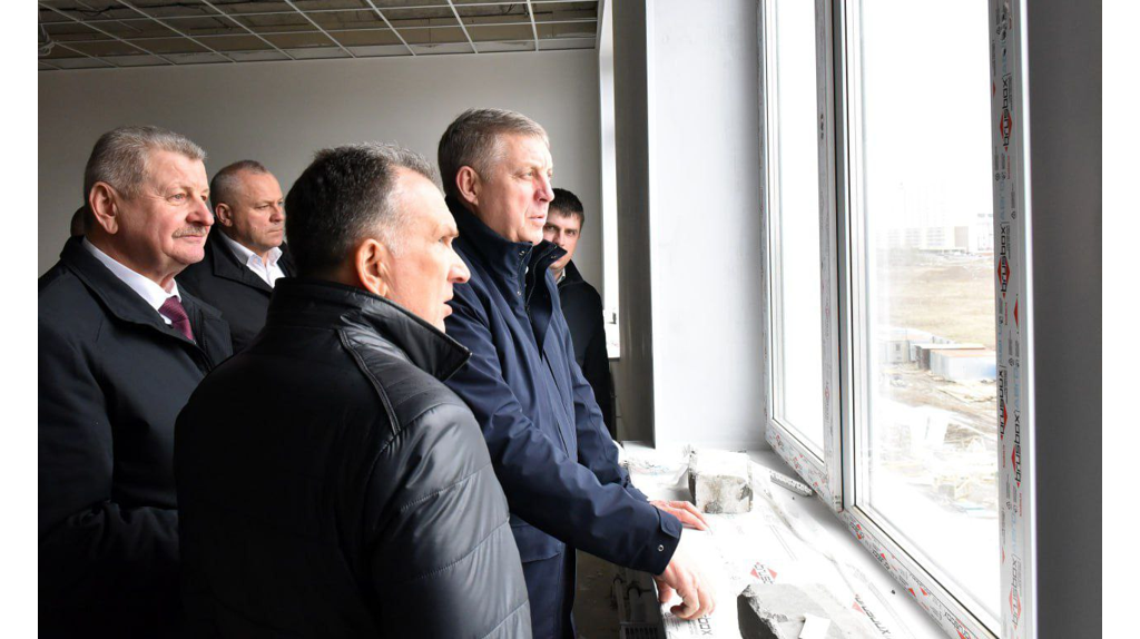 В Брянске продолжается строительство школы по улице Олега Строкина