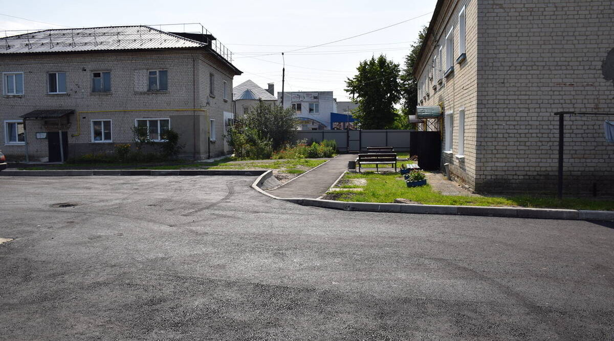 В Климово Брянской области благоустроили четыре двора
