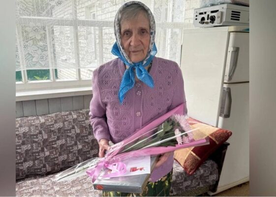 Жительница Дятьковского района Валентина Михайловна Семенкова отметила 90-летний юбилей