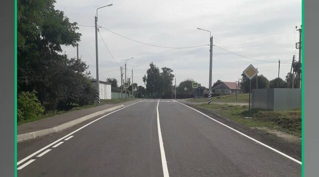 В Брянской области завершаются работы на участке дороги Комаричи-Лубошево