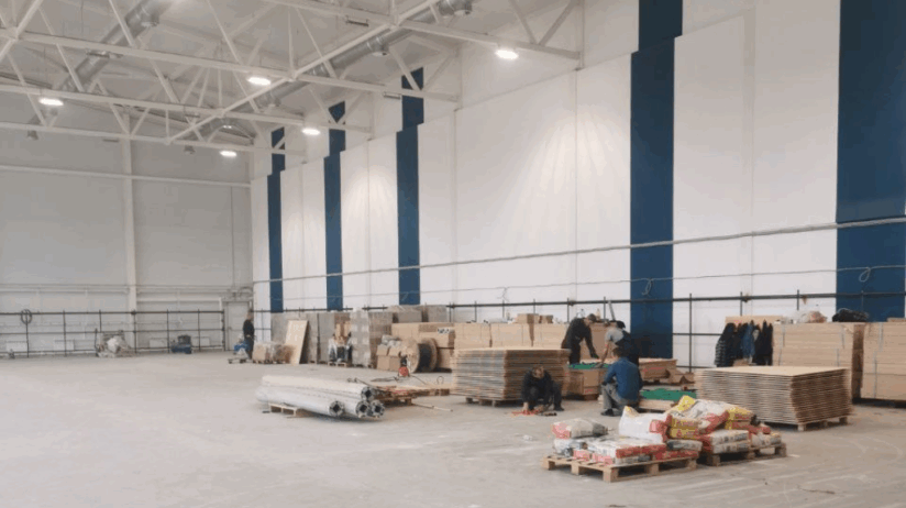 Строительство спорткомплекса в Клетне идет по графику