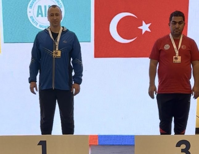 Брянский пауэрлифтер завоевал золото на Чемпионате Мира в Турции