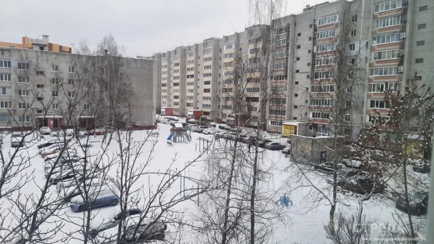 В Брянске в преддверии Нового года продолжается уборка дорог