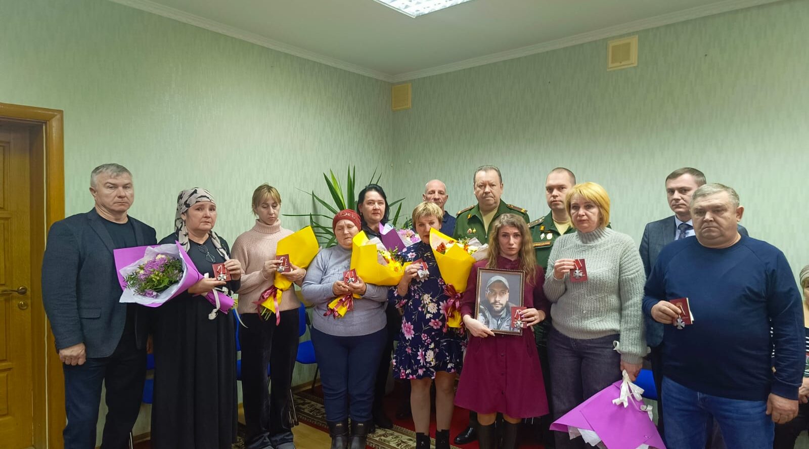 Ордена Мужества вручаются героям…