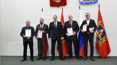 Александр Богомаз вручил награды победителям конкурса «Лучший предприниматель Брянской области»