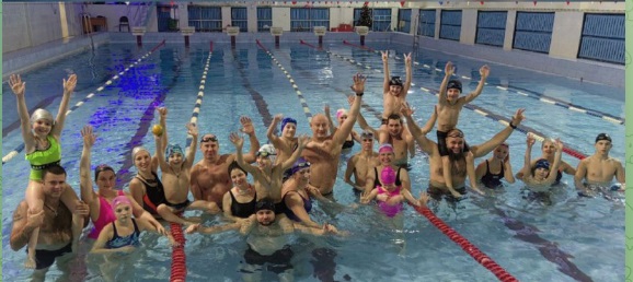 В городе Сельцо спортивные семьи сплотило плавание