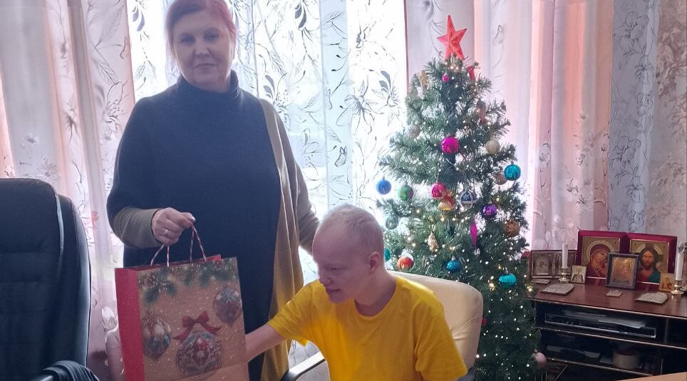 Глава администрации Почепского района исполнила желание мальчика из с. Третьяки