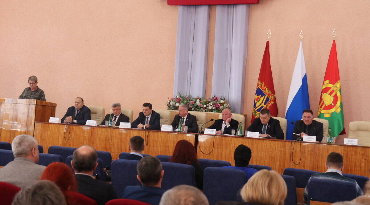 Аграрии юго-западных районов Брянщины обсудили планы на 2026 год