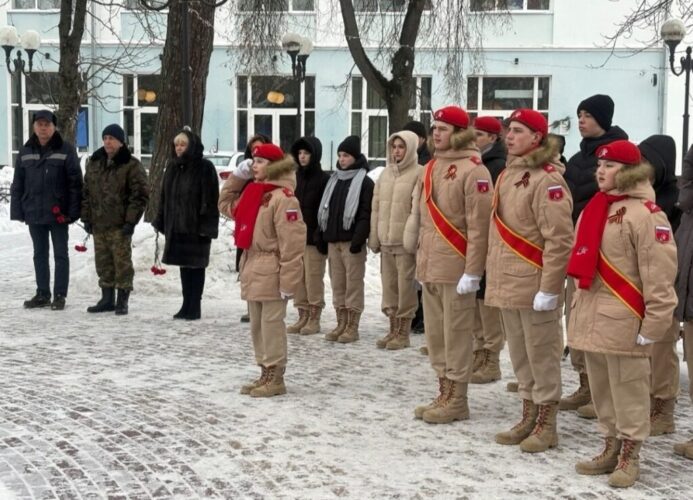 В Брянске стартовал патриотический месячник
