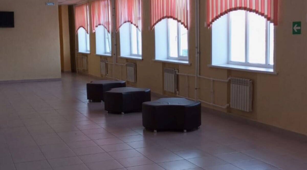 После капремонта поменяла облик Клетнянская школа №1