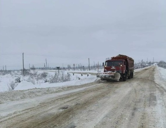 В Брянской области продолжаются работы по очистке от снега  автодорог
