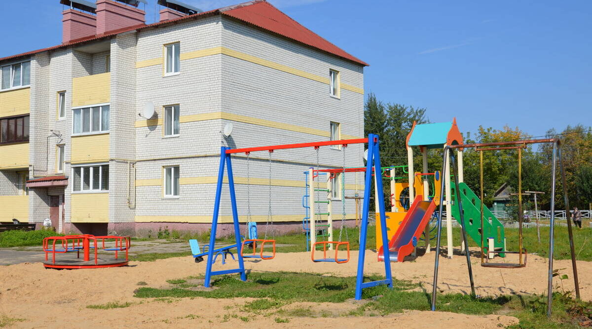 В Гордеевском районе благоустраивают дворы и общественные пространства