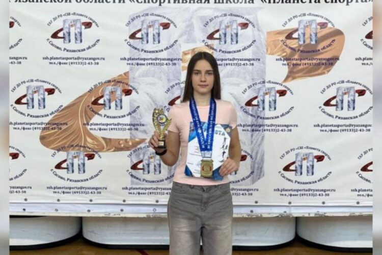 Брянская спортсменка Милана Андреева — победительница соревнований по полиатлону