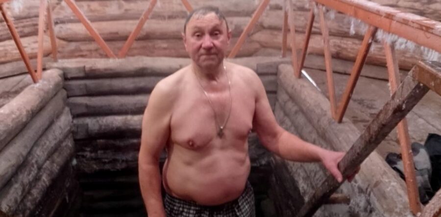 В Почепском районе Крещенским купанием очищают душу и тело