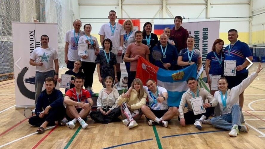 В Брянске состоялся турнир по бадминтону «Хрустальный волан»