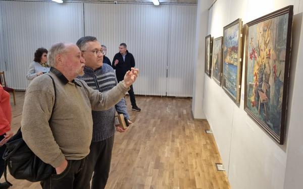 В Брянске открылась персональная выставка живописных работ Николая Борисенко «Два горизонта: Брянск – Сахалин»