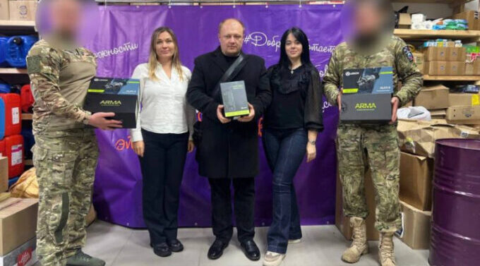 Бойцы СВО поблагодарили брянцев за тепловизоры и бинокль