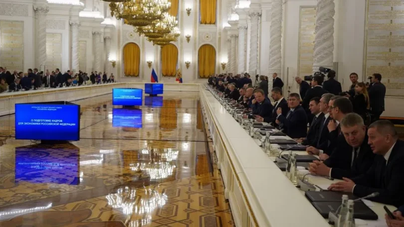 Александр Богомаз: «Важнейшая задача — обеспечить экономику кадрами»