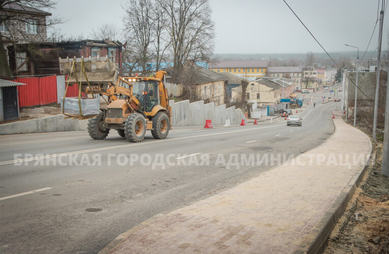 В Советском районе Брянска капремонт автодорог проведут на семи улицах