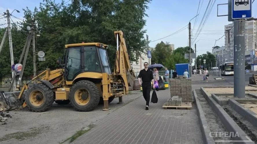 В Брянске возле автовокзала проводятся дорожно-ремонтные работы
