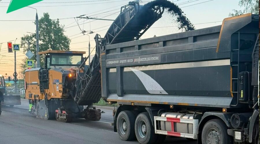 В Брянске ведется капитальный ремонт проезжей части улицы Литейной