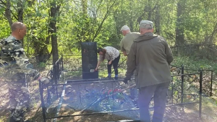 На Брянщине Погребское лесничество благоустроило места захоронений
