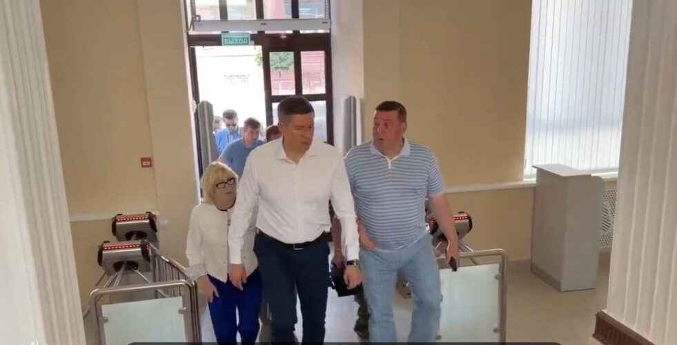 Егор Ковальчук провел встречу с ректором «Сеченовки» Петром Глыбочко