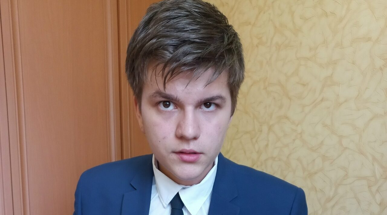 Почепчанин Георгий ФРОЛОВ делится размышлениями о школе