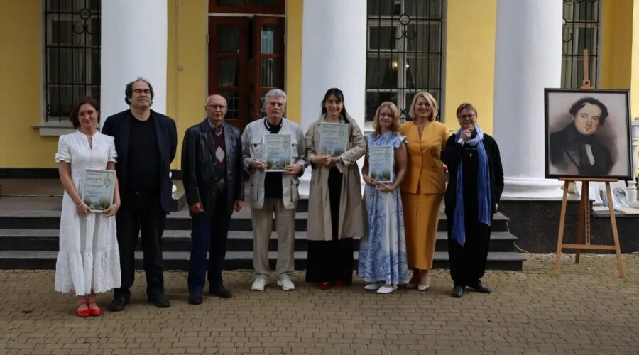 Подведены итоги литературного конкурса «Мыслящий тростник» в Овстуге