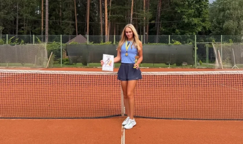 Брянская спортсменка Дущак выиграла турнир в Белоруссии по теннису