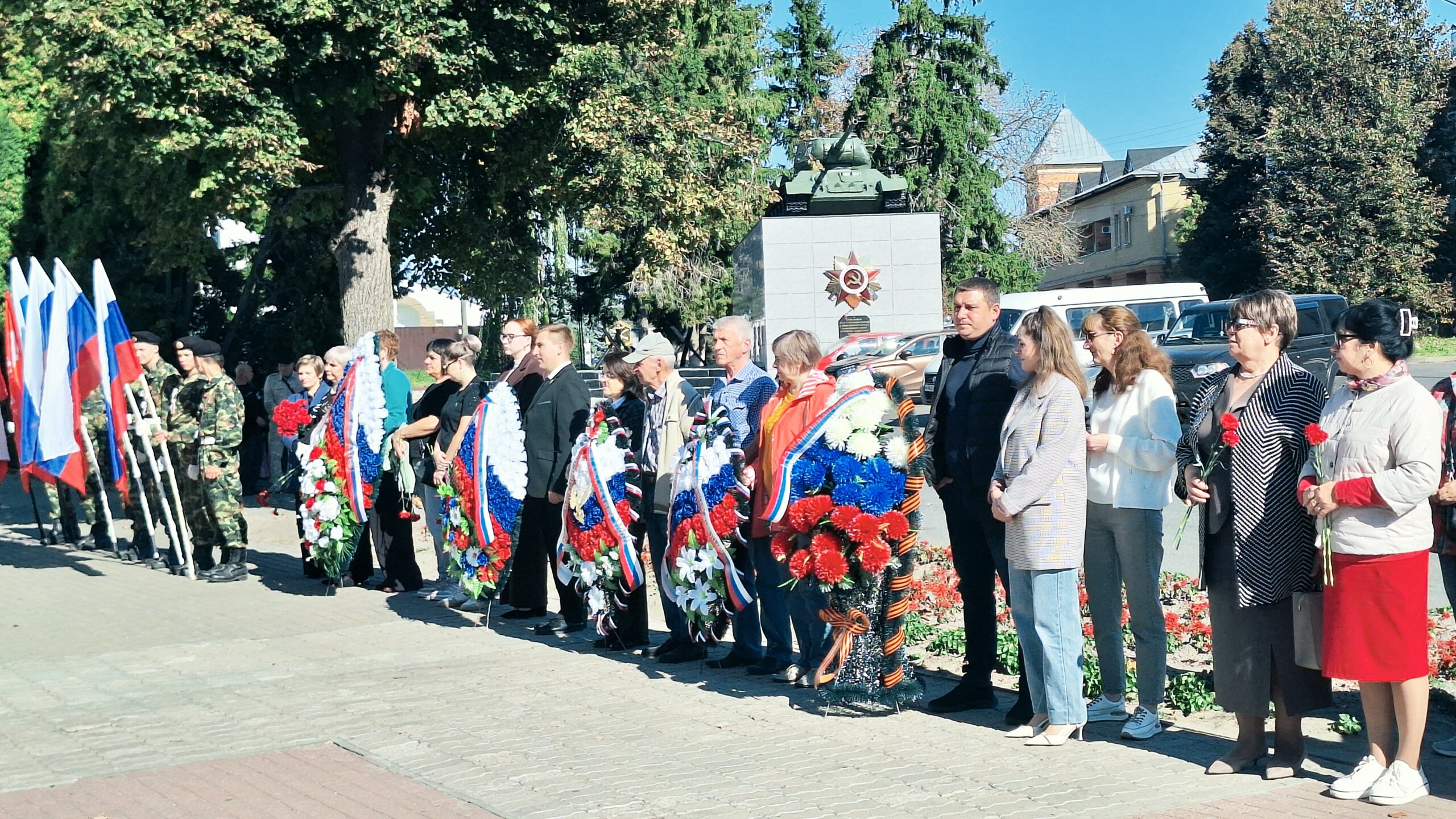 В Почепе прошёл митинг к 83-летию освобождения Брянщины