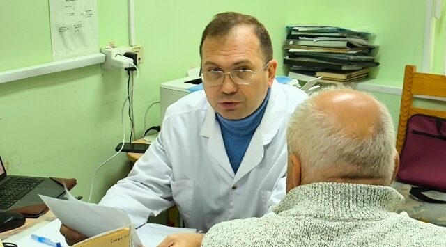 Врачи НМИЦ им. А.Н. Бакулева проконсультировали 60 пациентов в Брянском кардиодиспансере