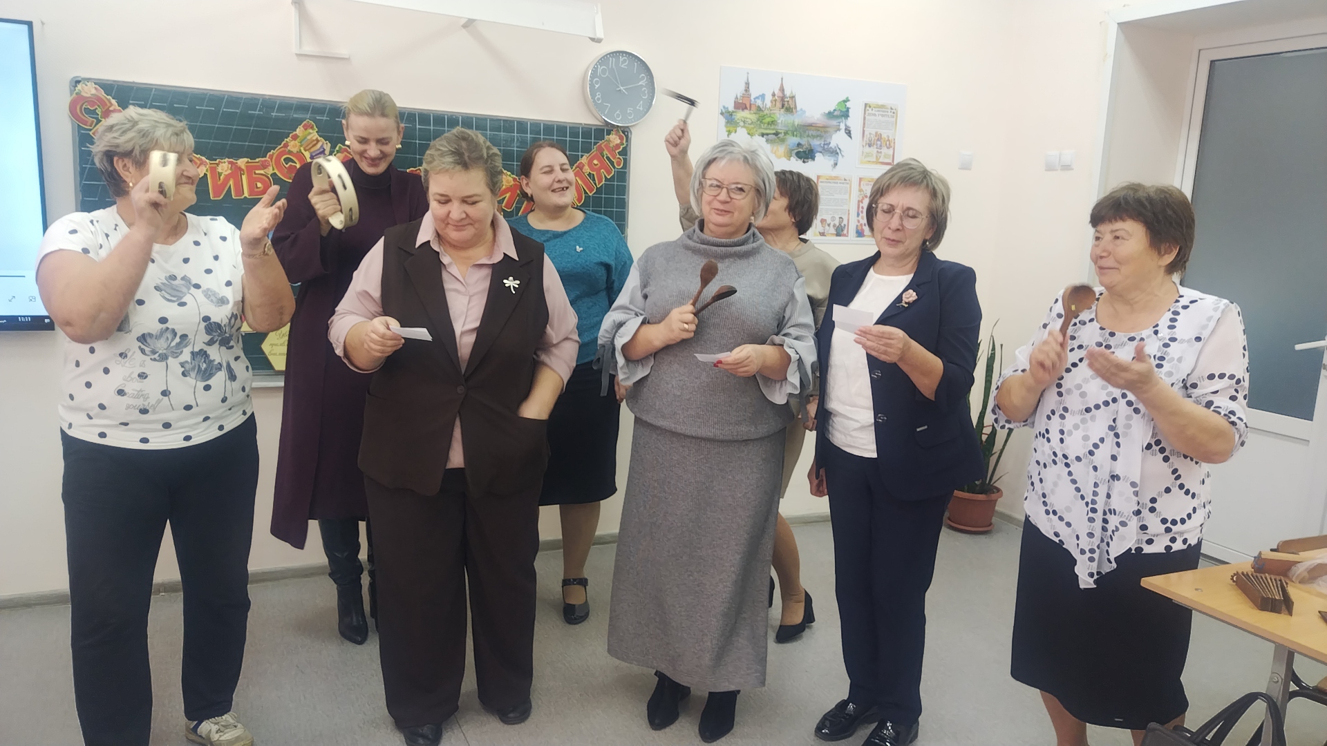 Назад в СССР или День учителя в МБОУ СОШ имени Н.А.Некрасова