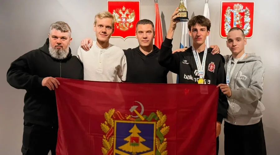 Студенты БГИТУ победили на чемпионате России по спортивному программированию